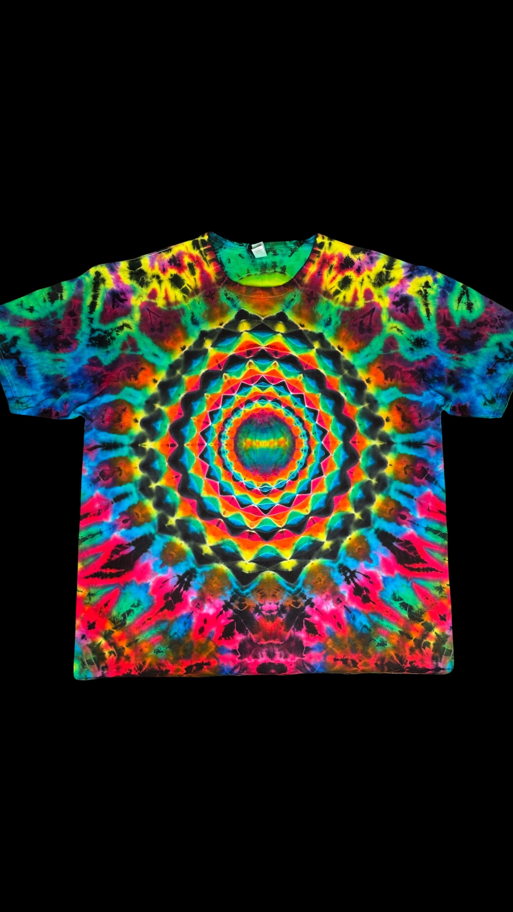 Complicated Tie Dye Mandala Front Temple back – VibrantTies